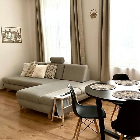 Hidden Apartment In The Old Town Under The Castle Bratislava Luaran gambar